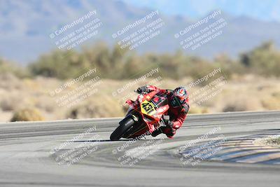 media/Dec-07-2025-CVMA (Sun) [[3e7d2de5dc]]/Race 10-Formula 40 Open/